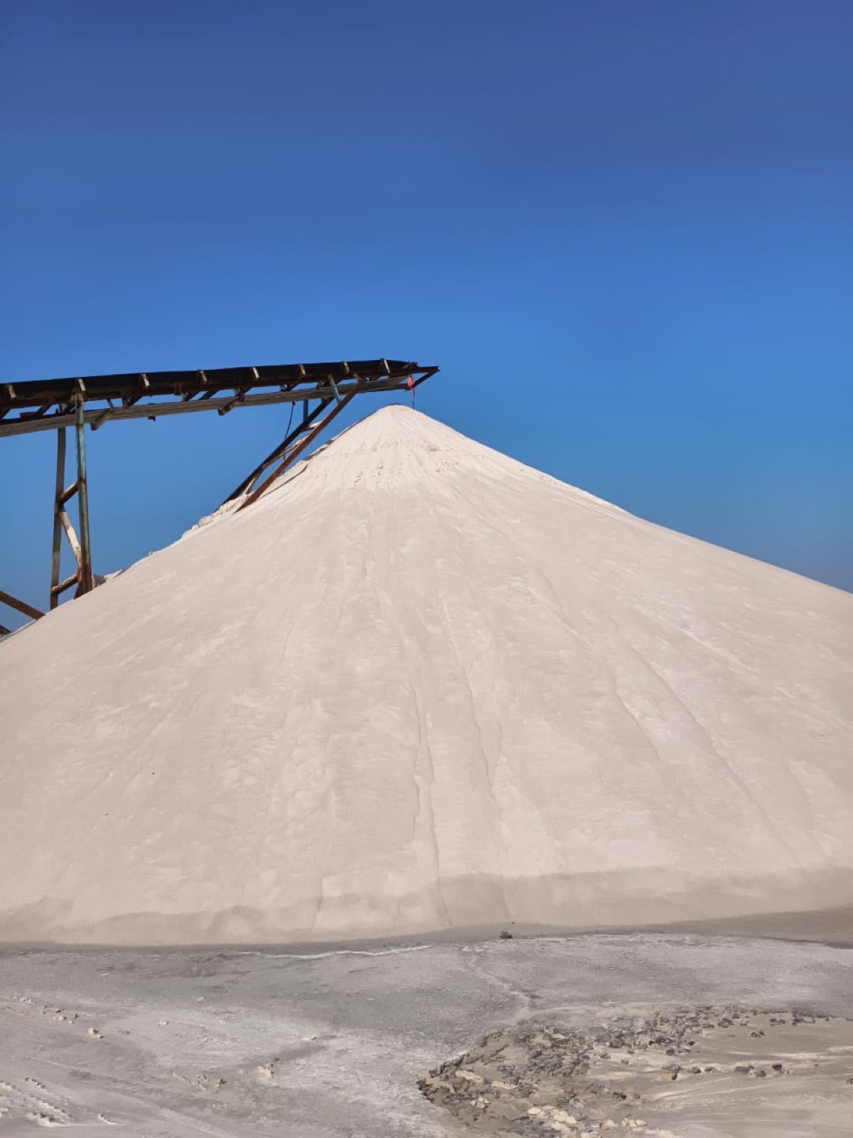Silica Sand from Alham Exim India mines
