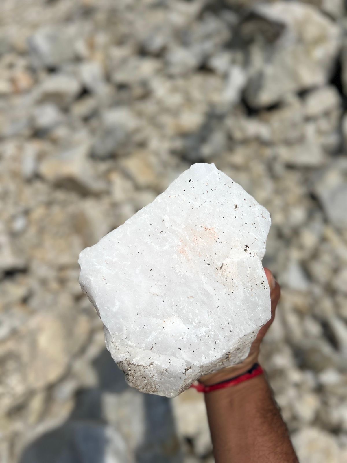 Quartz exporter India — Alham Exim