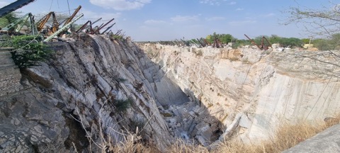 Deep open-pit quarry with bench mining